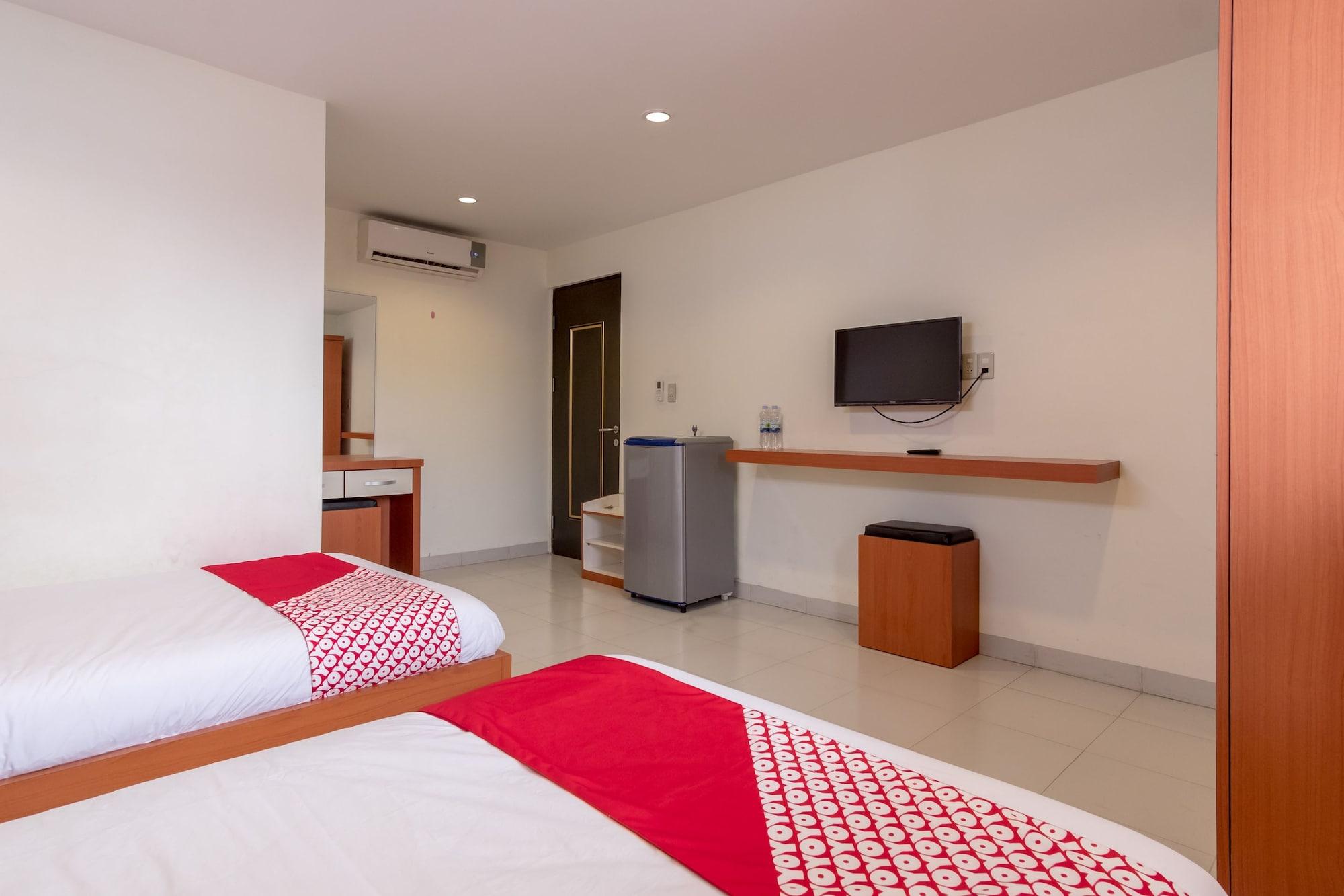 Oyo 294 Andrea Residence Syariah Medan Exterior foto