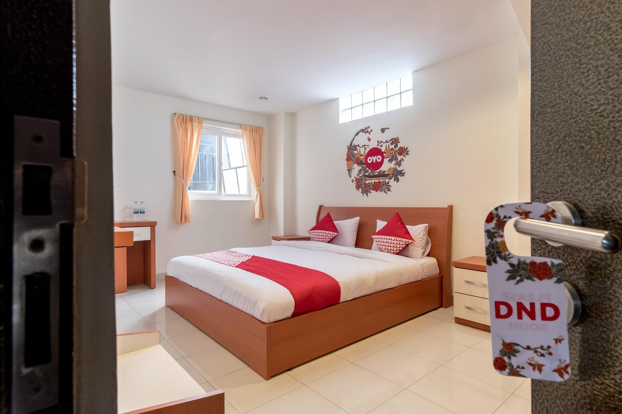 Oyo 294 Andrea Residence Syariah Medan Exterior foto